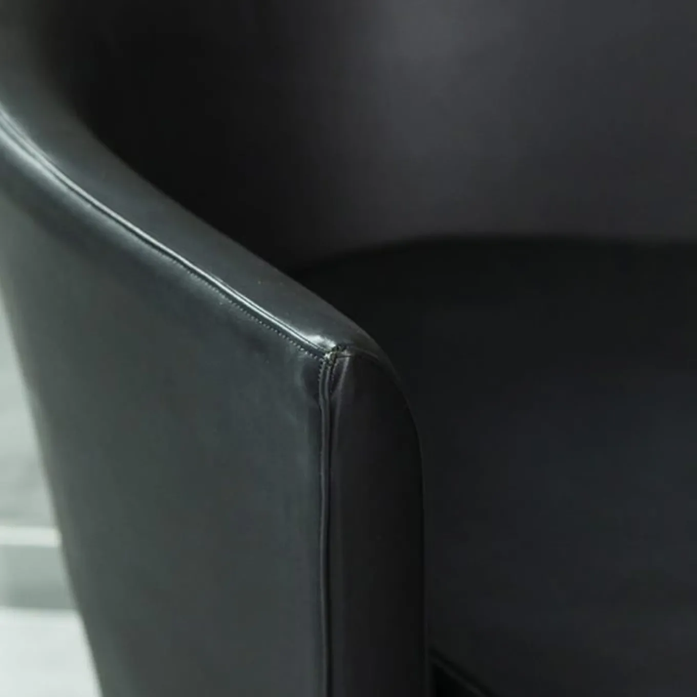 Lamentazioni Black Eco-Leather Sofa
