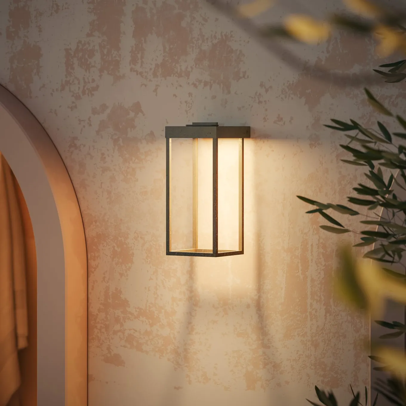 Lanterne Slim Outdoor Brass Wall Lamp