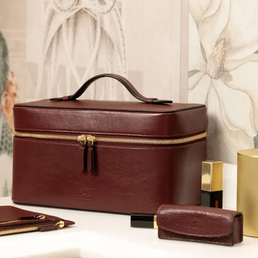 Large Amarena Leather Beauty Case