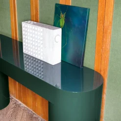 Lazy-O Green Console by Dainelli Studio