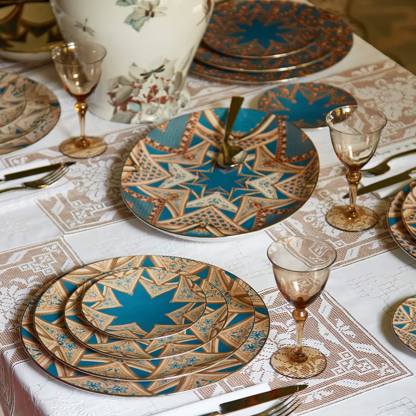 Le Volte Celesti Porcelain Charger Plate with architectures #4