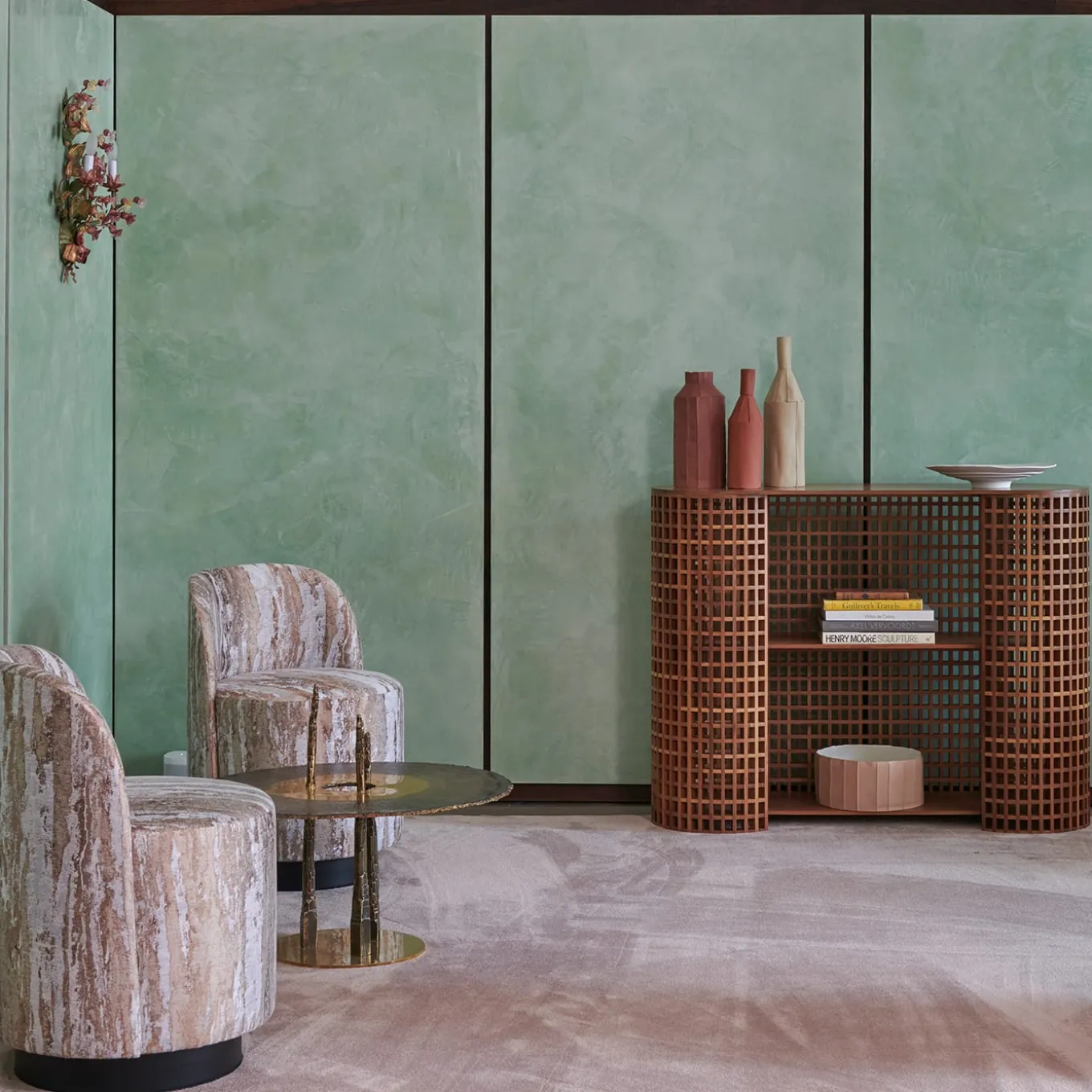 Light Floral Polychrome Wall Lamp