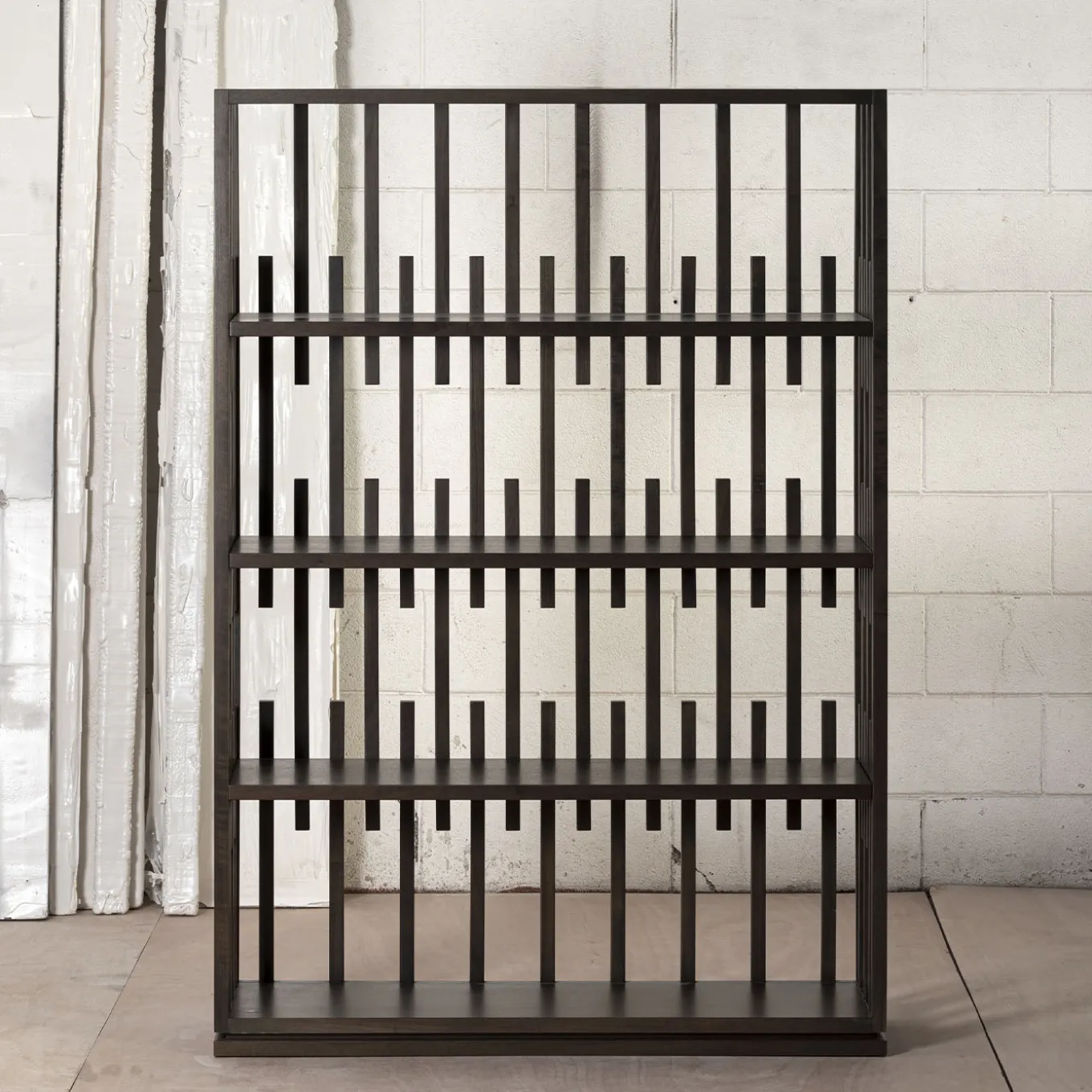 Ligne Canaletto Walnut Wood Bookshelf