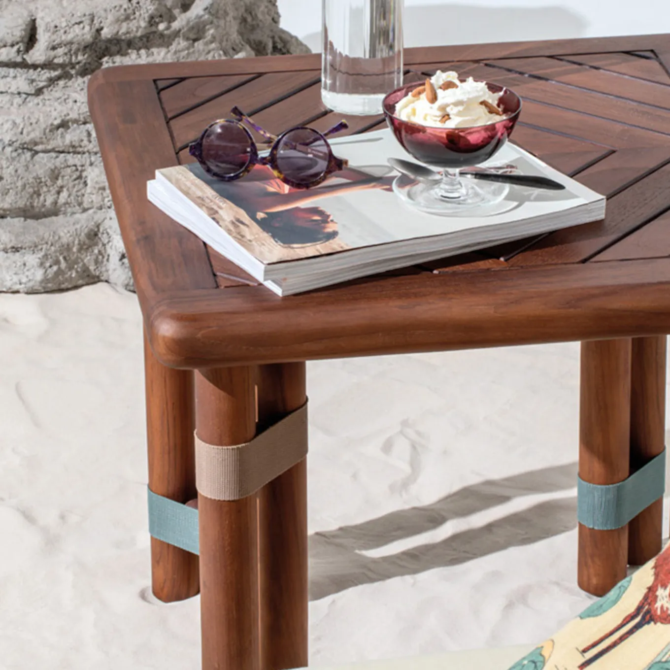 Lignes square Wood Outdoor Side Table
