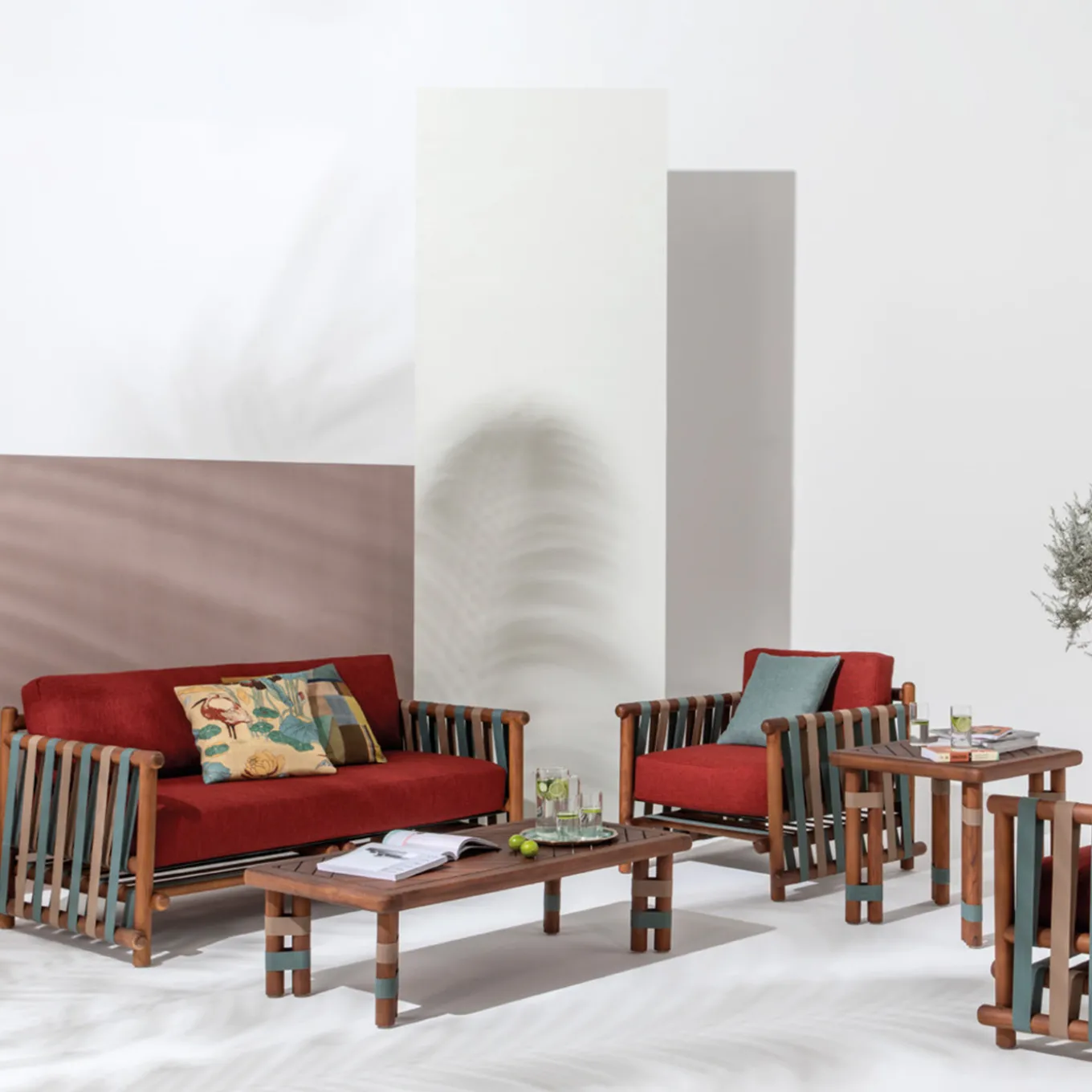 Lignes square Wood Outdoor Side Table