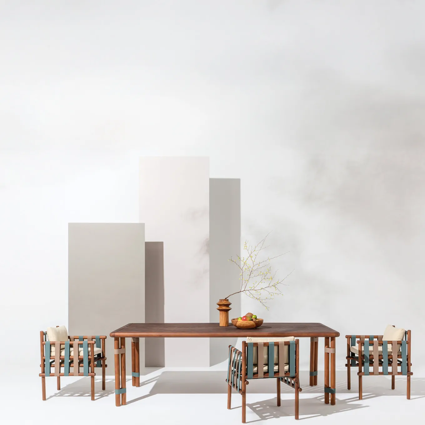 Lignes Wood Outdoor dining chair