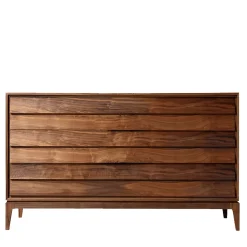 Liliale dresser #1