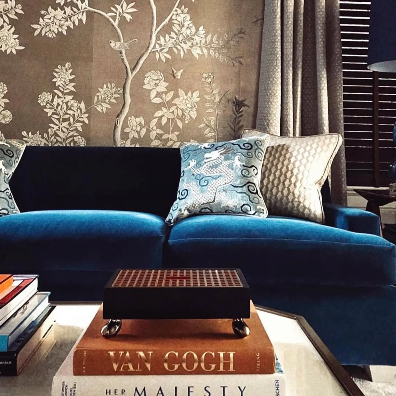 Limbor Dark-Brown/Orange Box