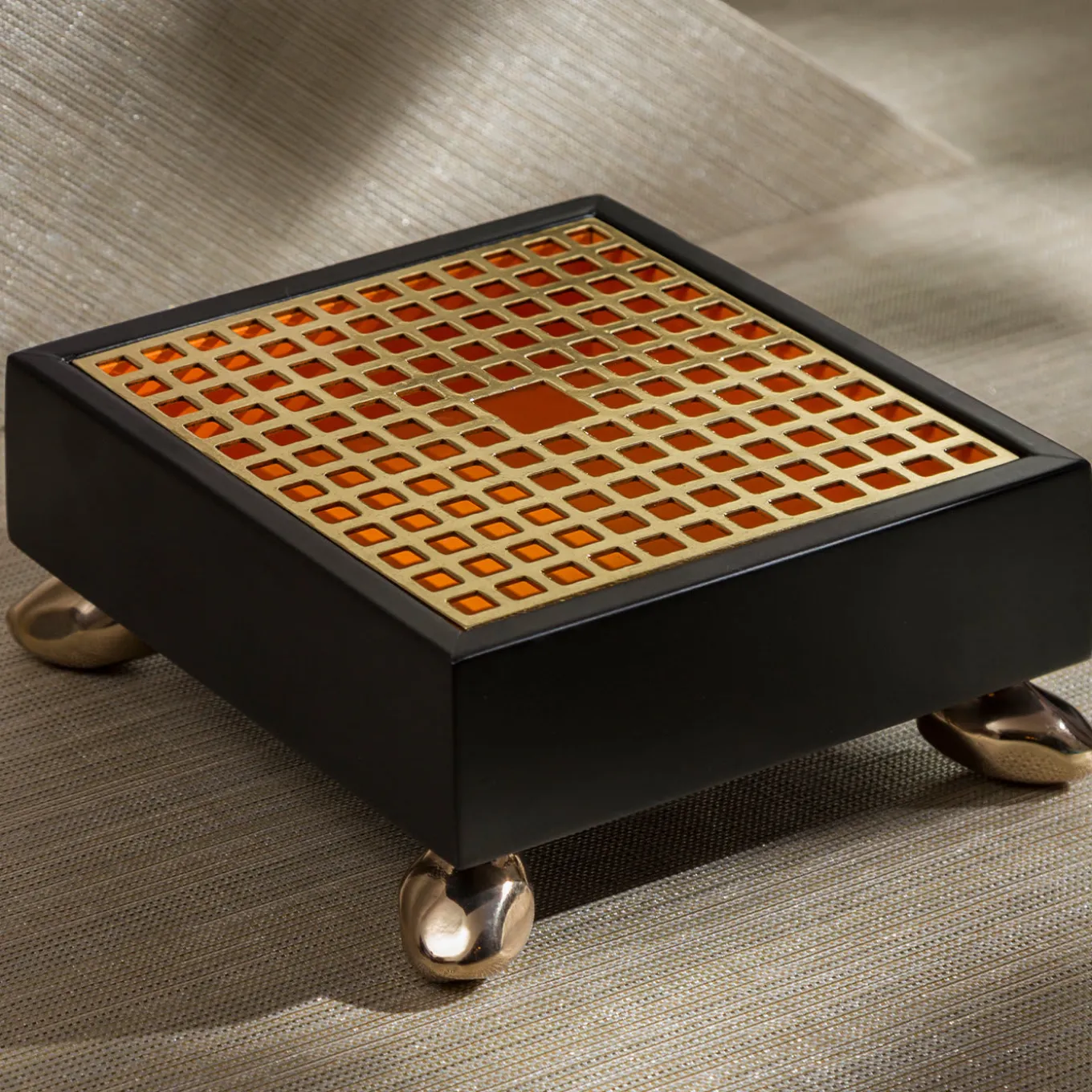 Limbos Square Dark-Brown Box