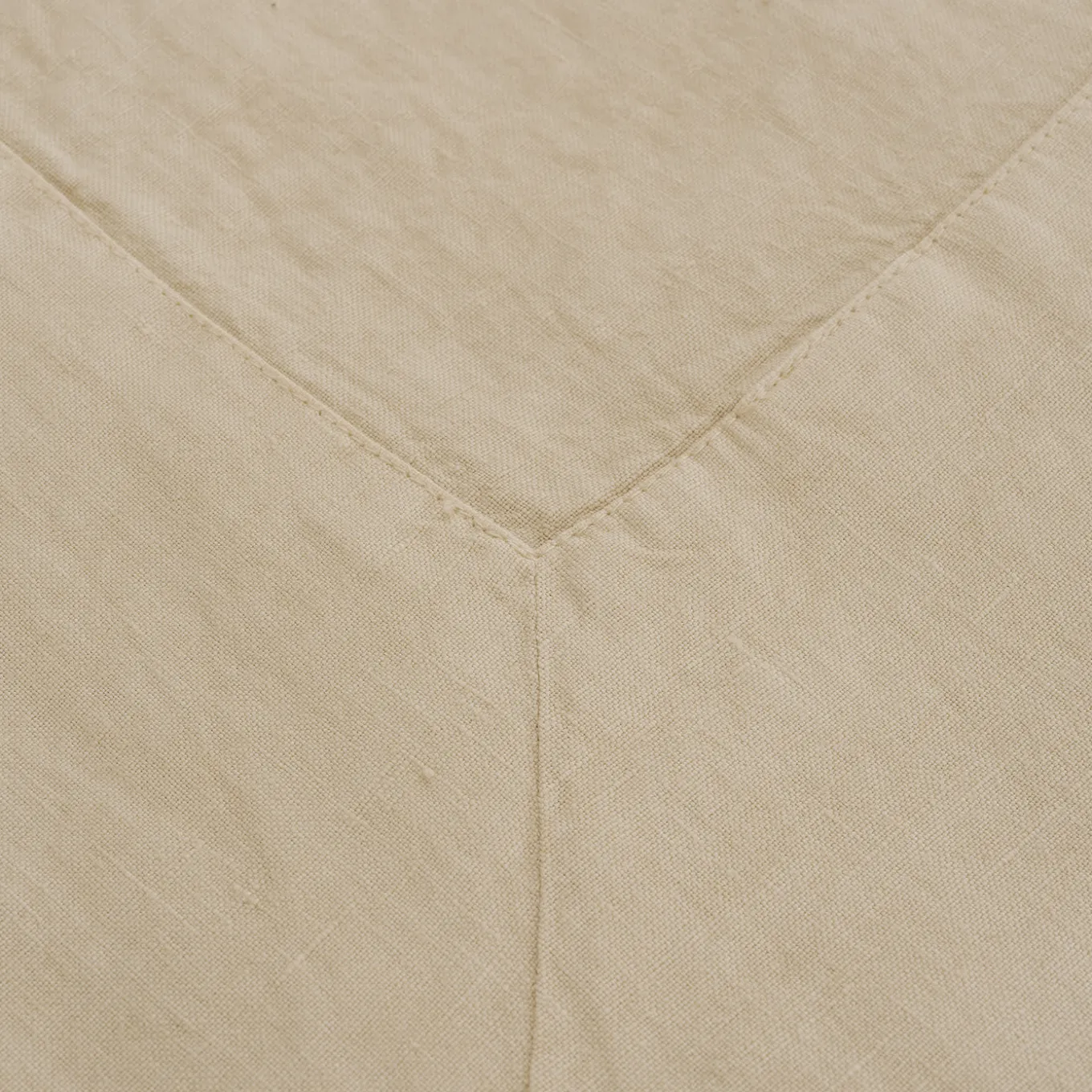 Linen Set of Tablecloth and Napkins