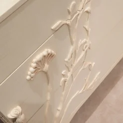 Linpha White Maple Wood With 4-Drawers Dresser