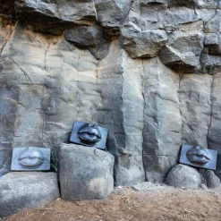 Lips Altair Sculpture