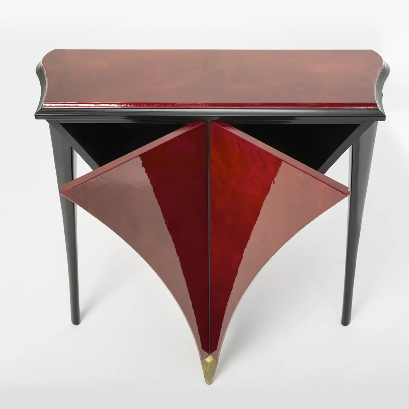 Liu red parchmant Console