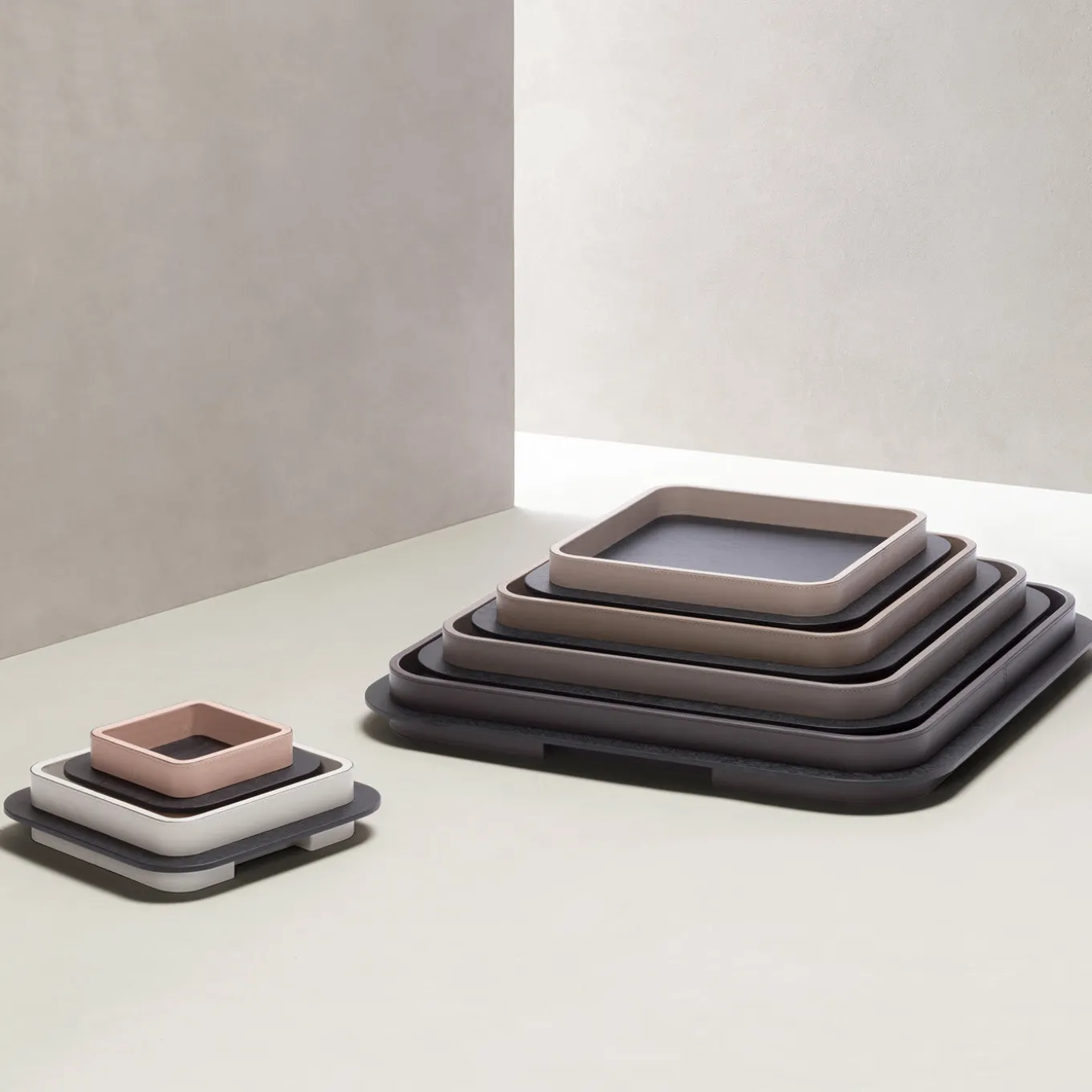 Lloyd Square Tray N. 3 with Ivory Frame