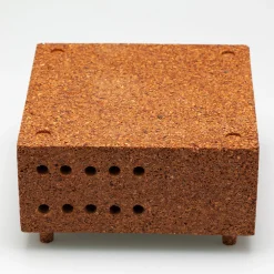 Lonely Bees' Club Artificial Hive by Base/34