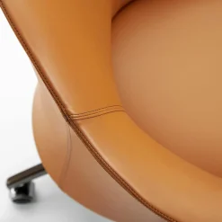 Lopod Swivel Chair