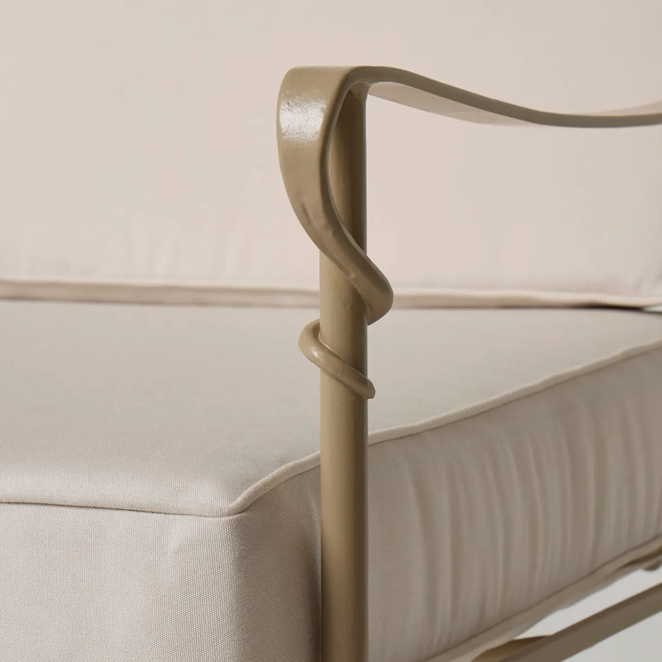 Lotus Iron Outdoor Reclining Armchair