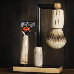 L-Shaped Shaving Set in Deer Horn