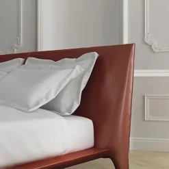 Lucrezia Bed by Alberto Colzani