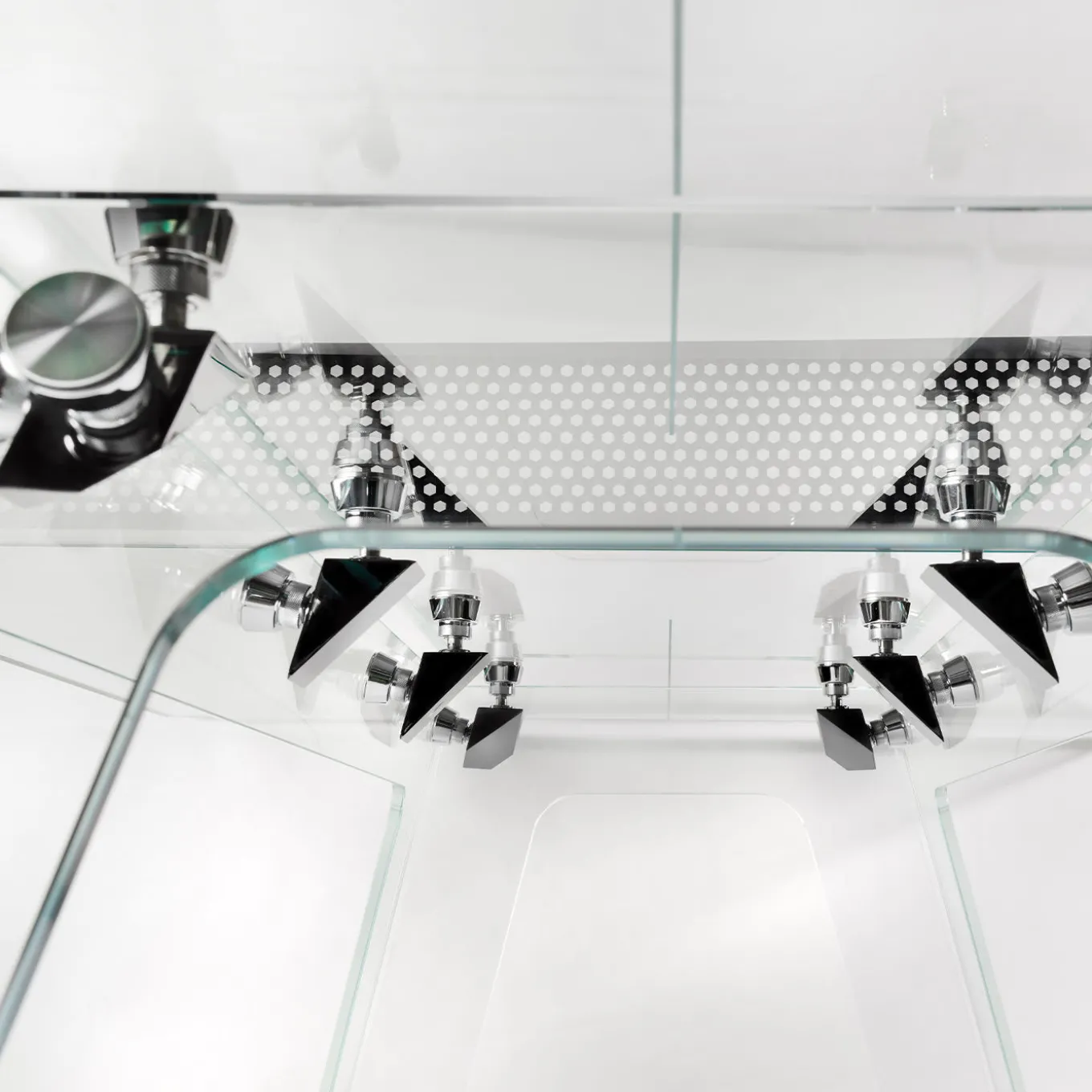 Lungolinea Chrome Edition Ping-Pong Table