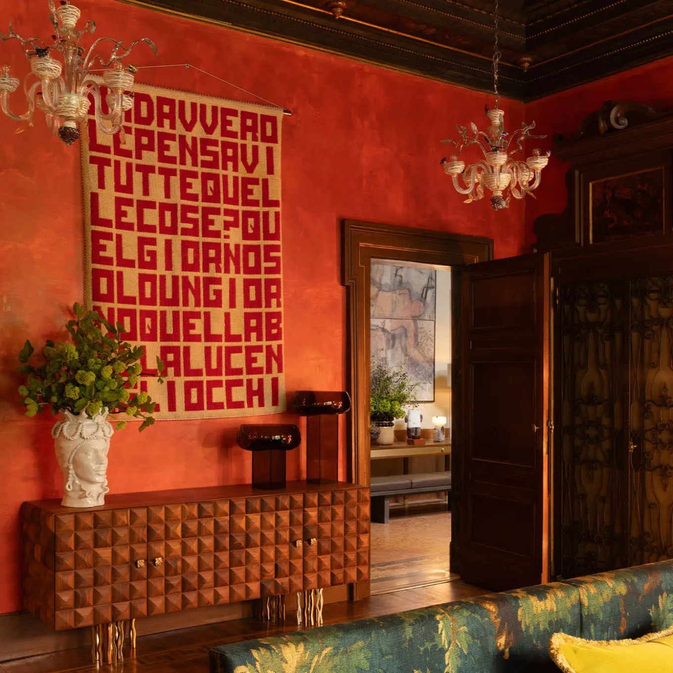 Ma Davvero? Red Tapestry