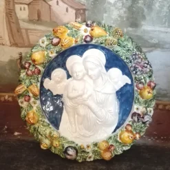 Madonna Robbiana Decoration