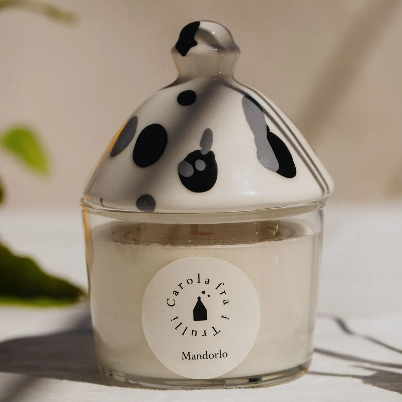 Mandorlo Scented Candle with Ceramic Lid