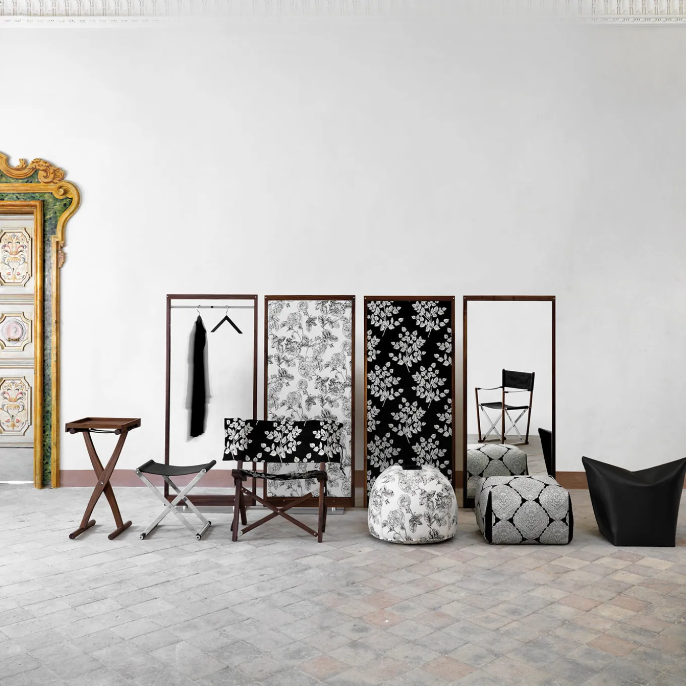 Mao Dark Brown Leather Pouf by Viola Tonucci