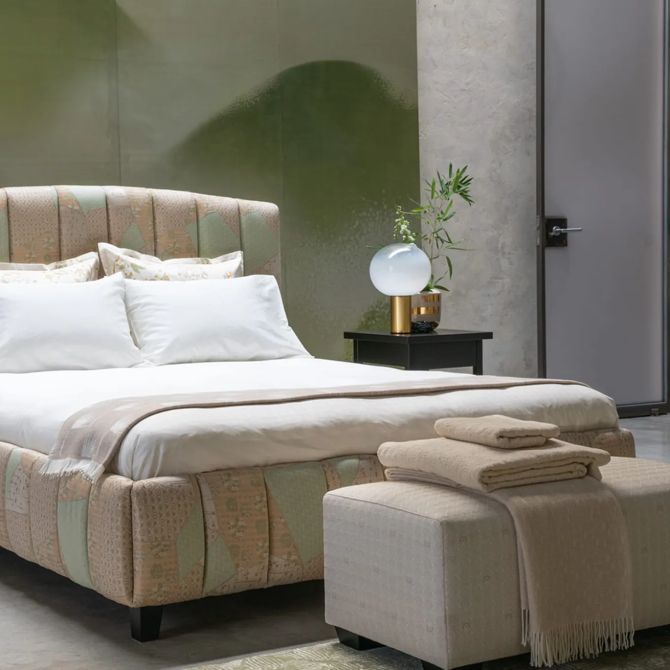 Marie Antoniette Bed