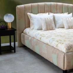 Marie Antoniette Bed