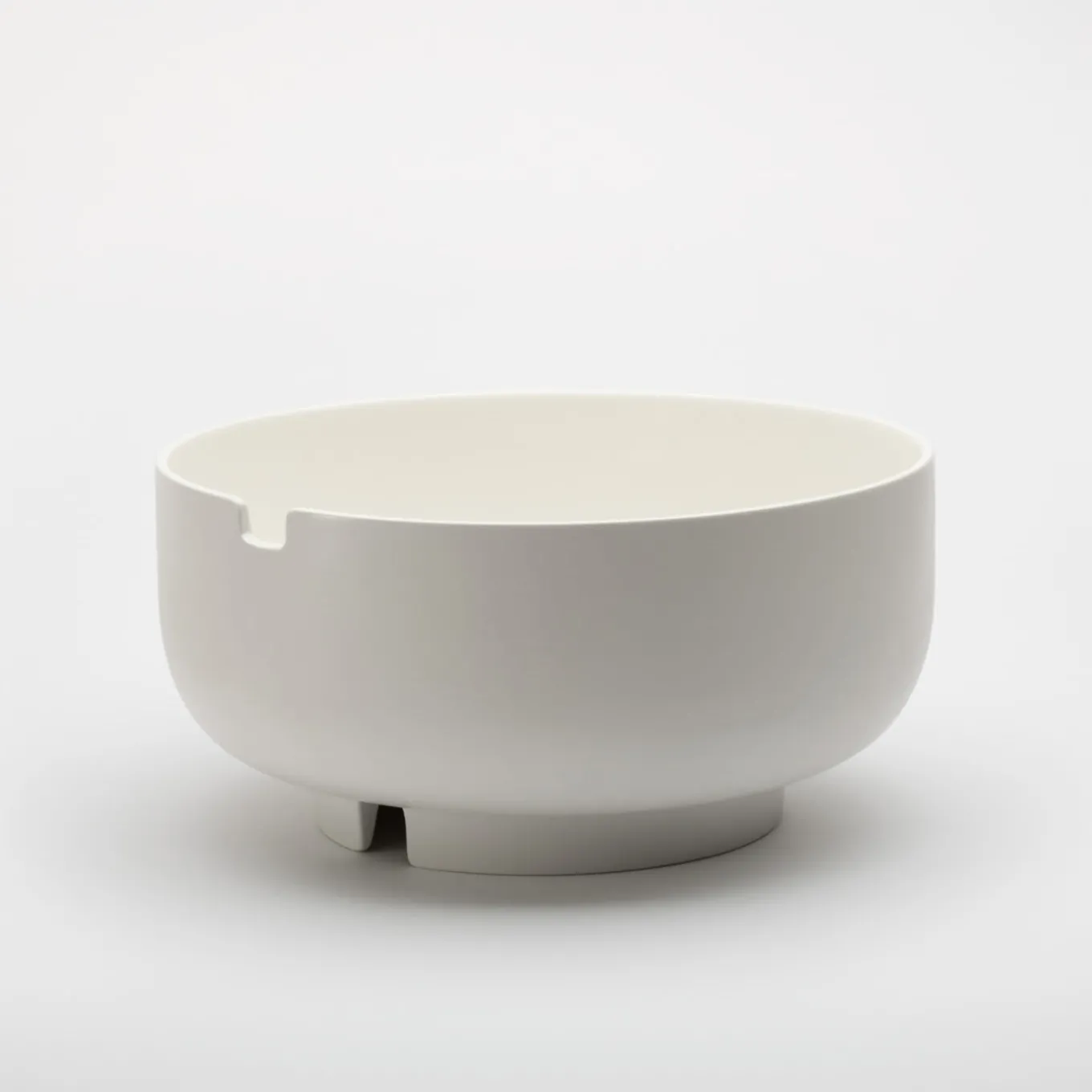 Matua Salad Bowl by Giulio Iacchetti