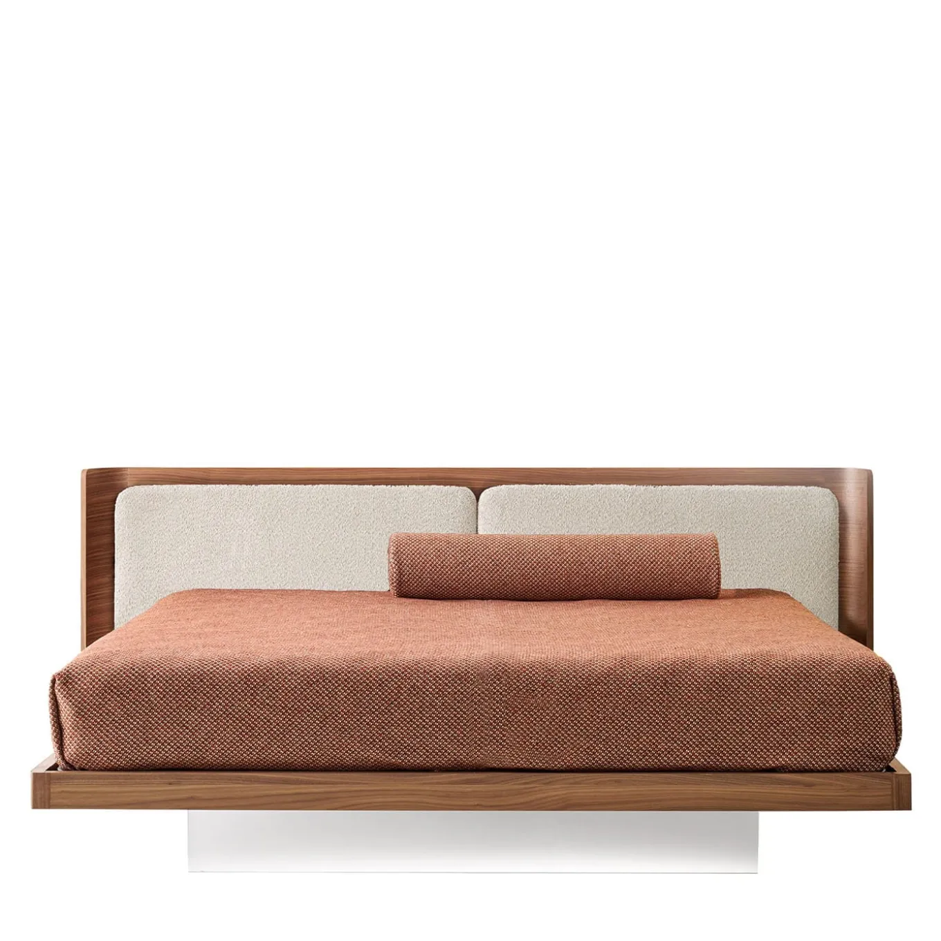 Milà Canaletto Walnut Bed with Bouclé Oyster Cushions