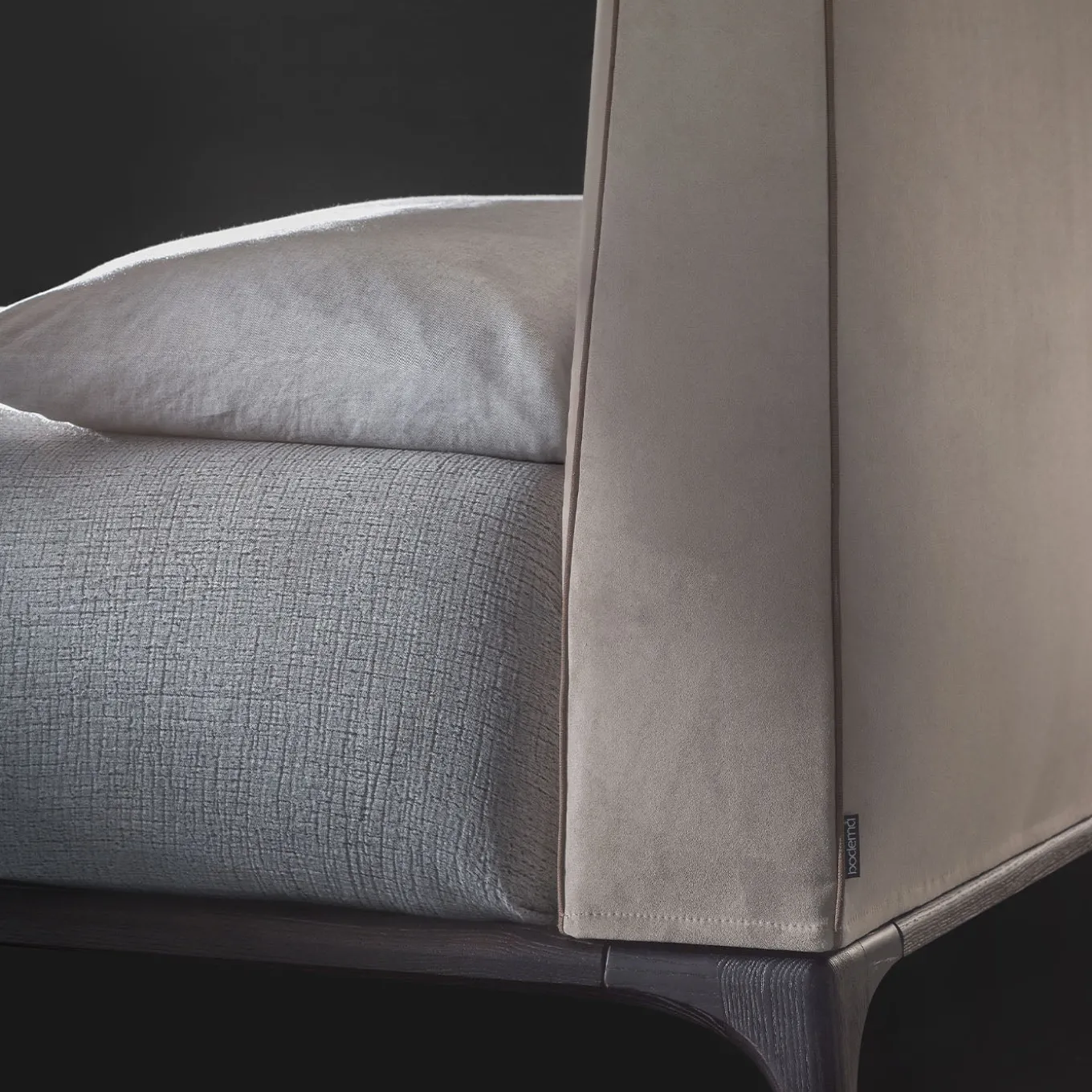 Milano King-Size Beige Leather Bed