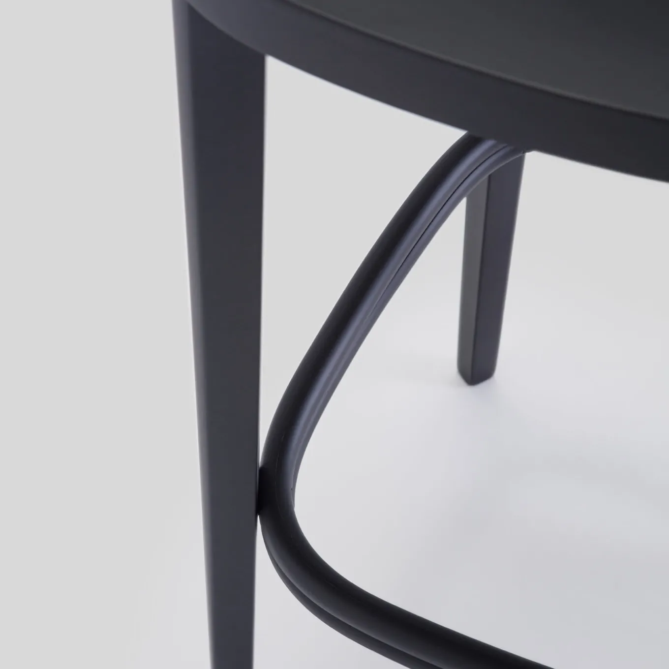 Milano 60s Black Beechwood Bar Stool With Backrest