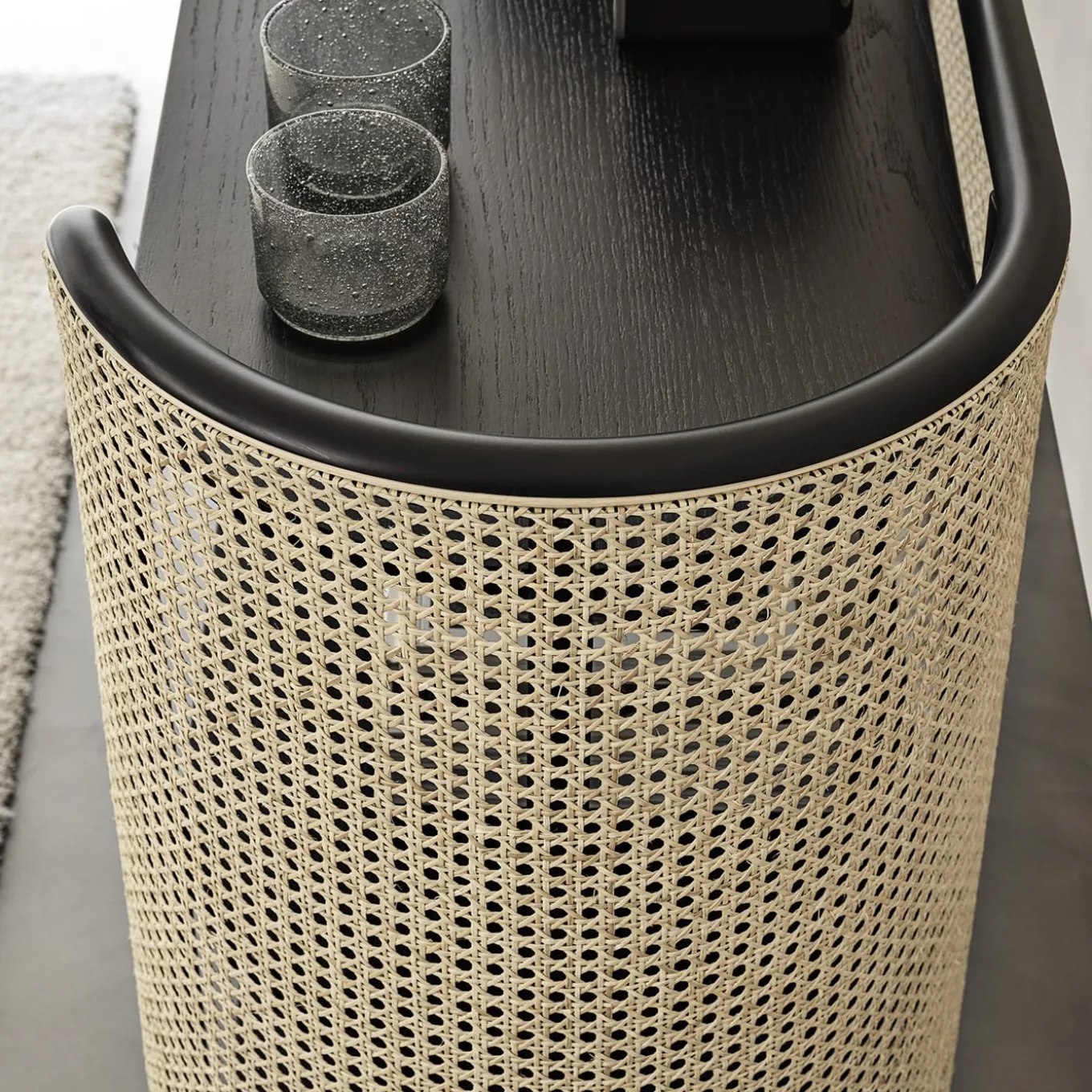 MOS Console by GamFratesi #1