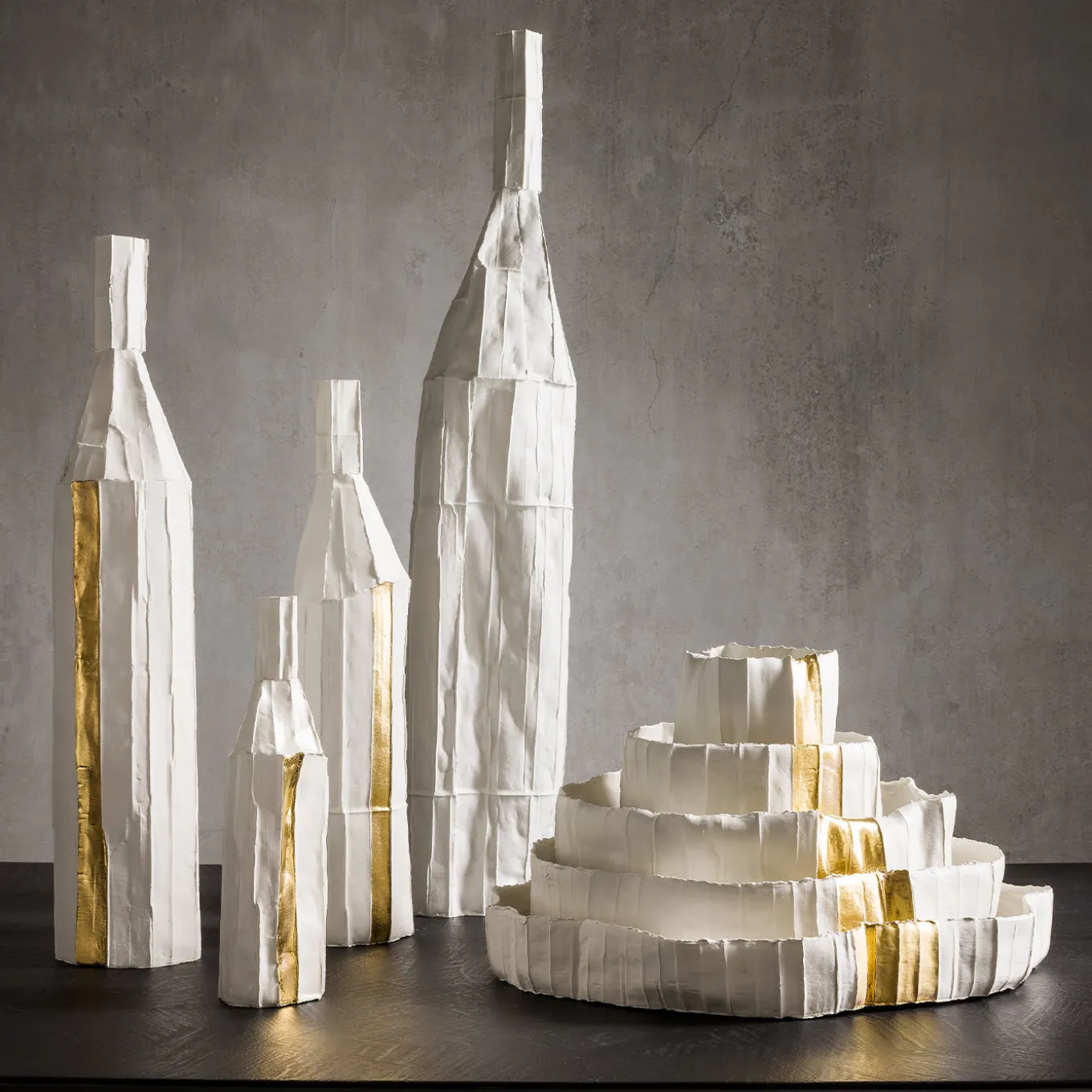 Ninfea Low Corteccia White Tray with Gold Insert