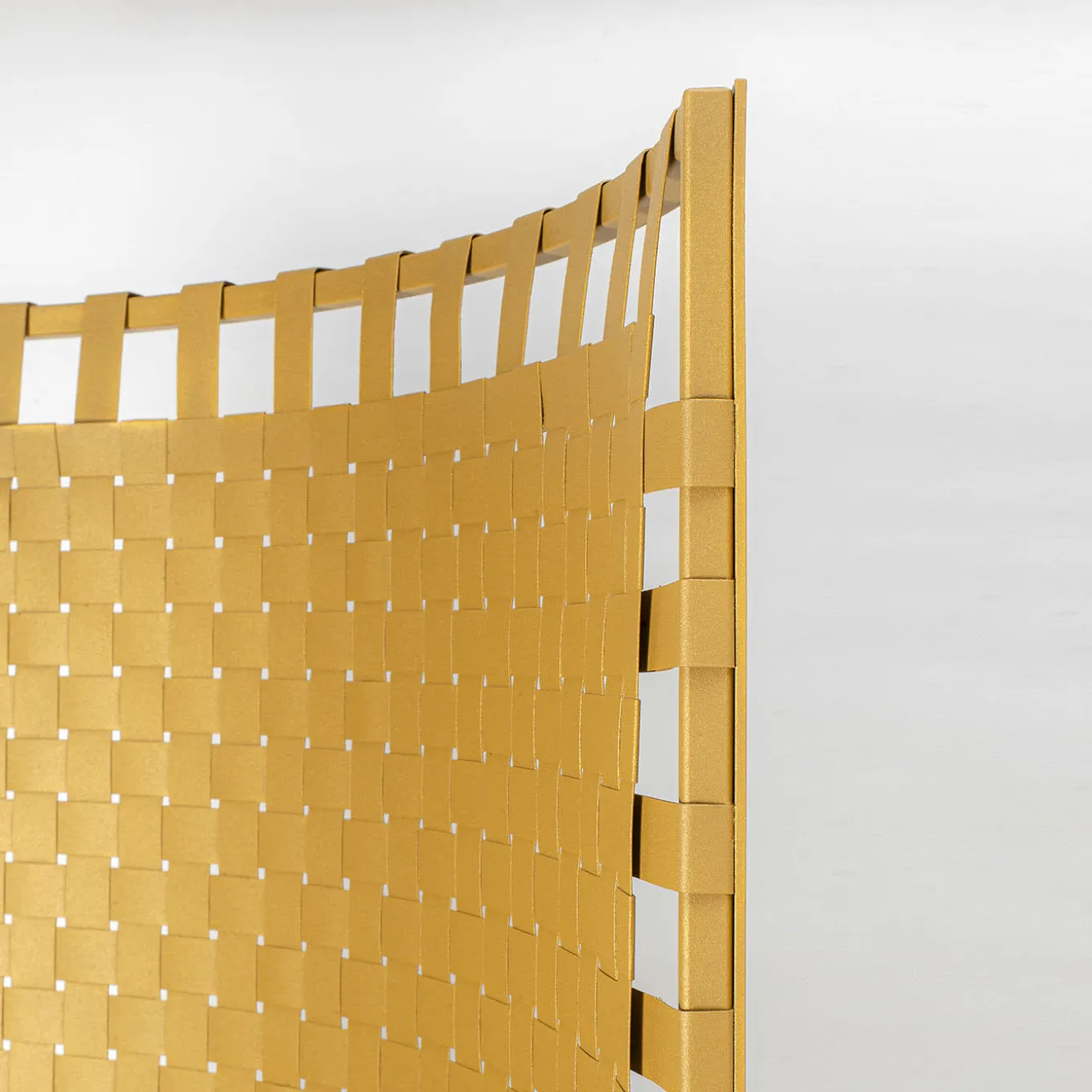 Nodum Gold Room Divider