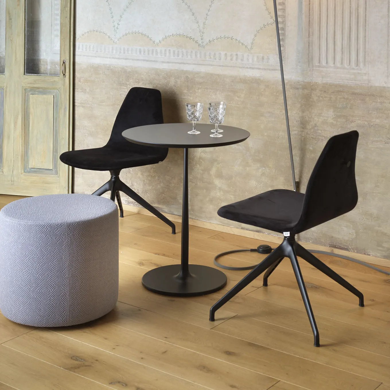 Nuki Black Swivel Chair with Bag Holder Hook