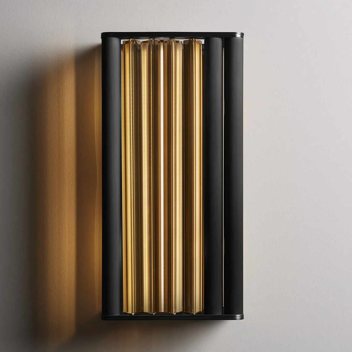 Numa Wall Lamp