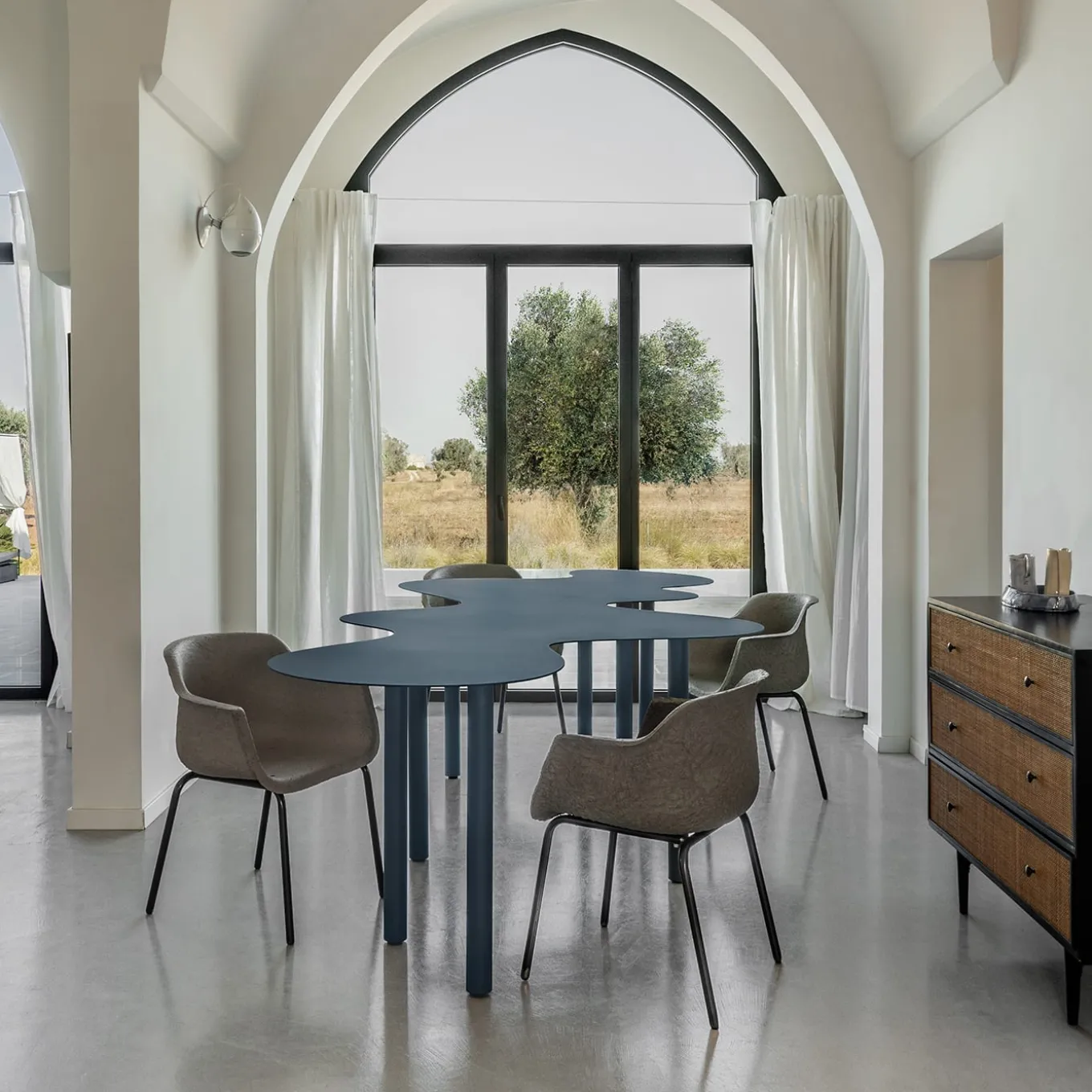 Nuvola 01 Dining Table