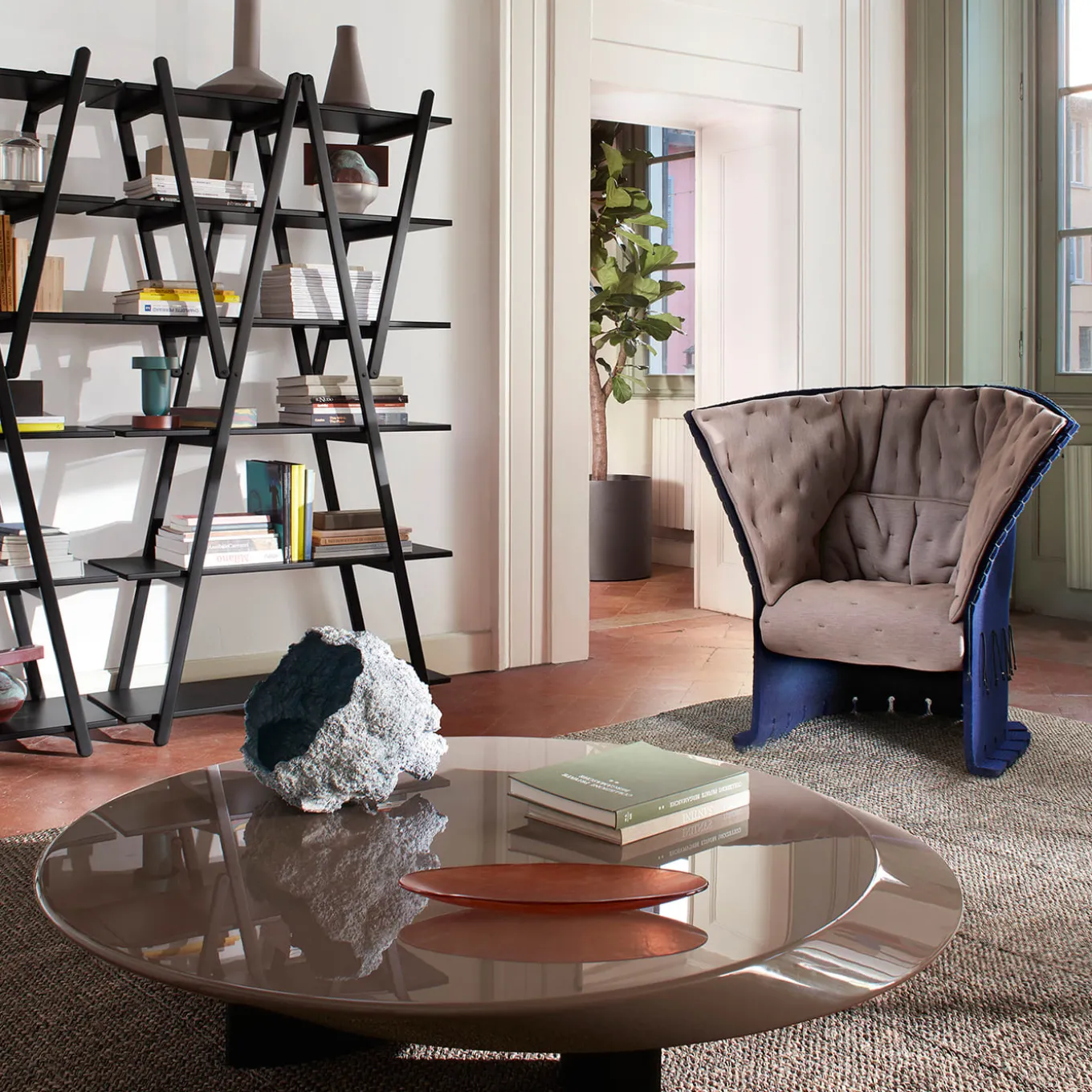 Nuvola Rossa by Vico Magistretti - Beechwood