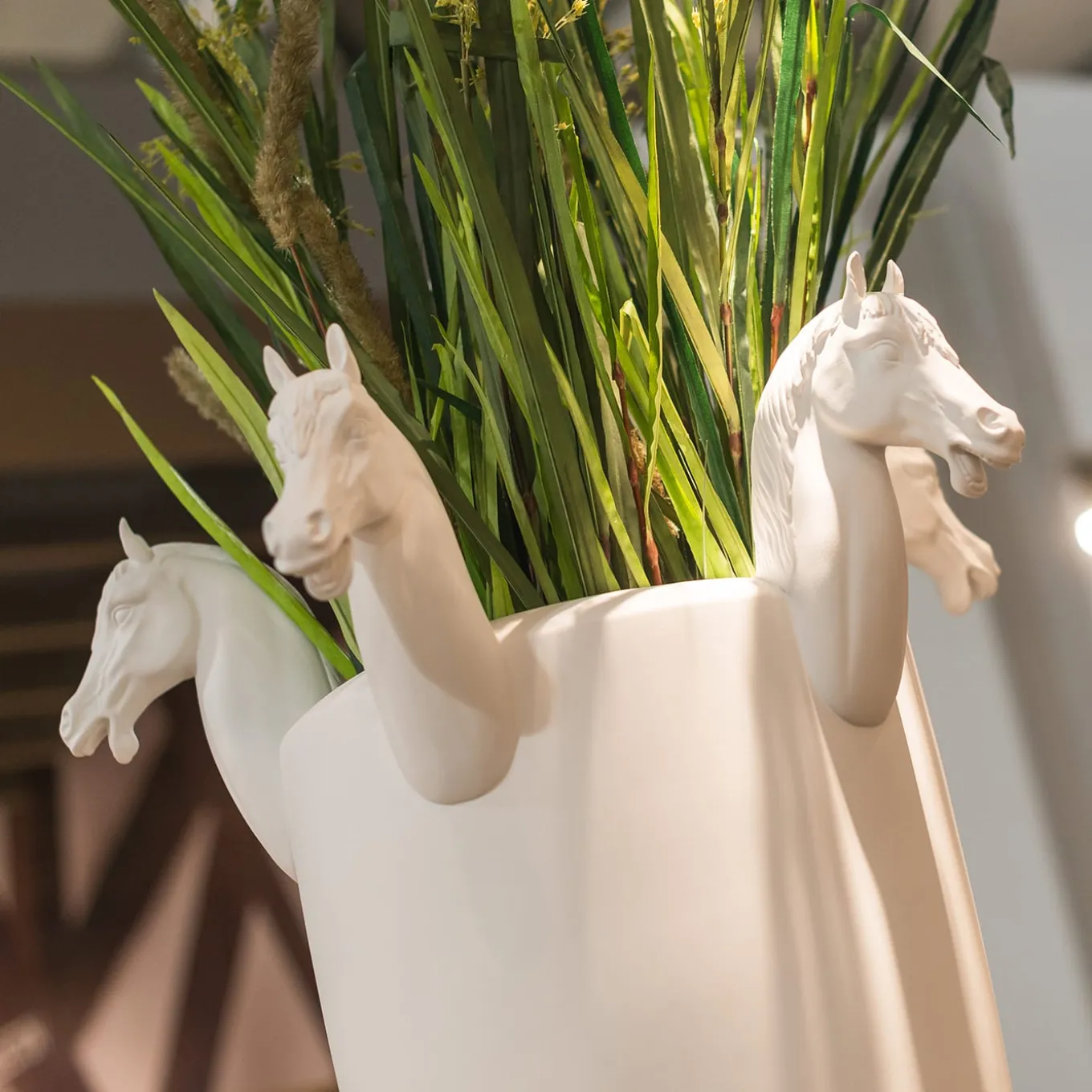 Obice Horse 5 Heads White Decorative Vase