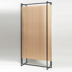 Obsidium Iter Free-Standing Screen