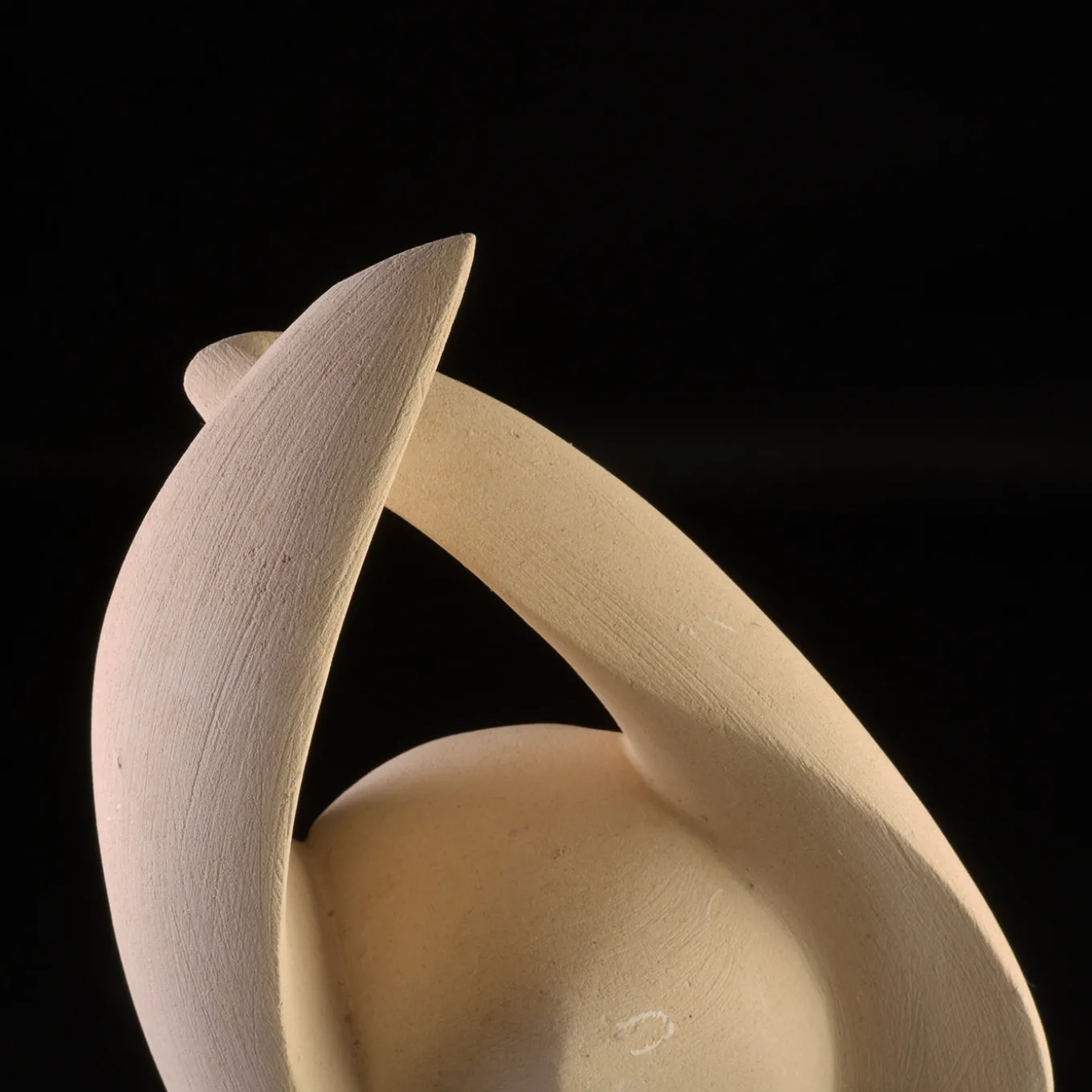 Oltre le Maree Lecce Stone Sculpture