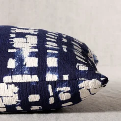 Onda Rectangular Cushion