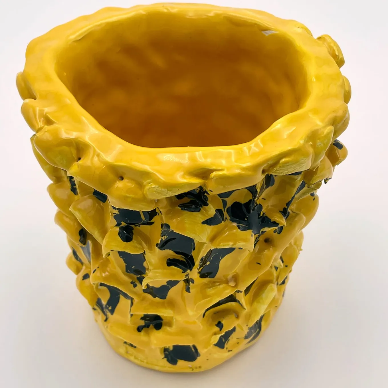 Onda Sunflower Yellow and Shiny Black Vase