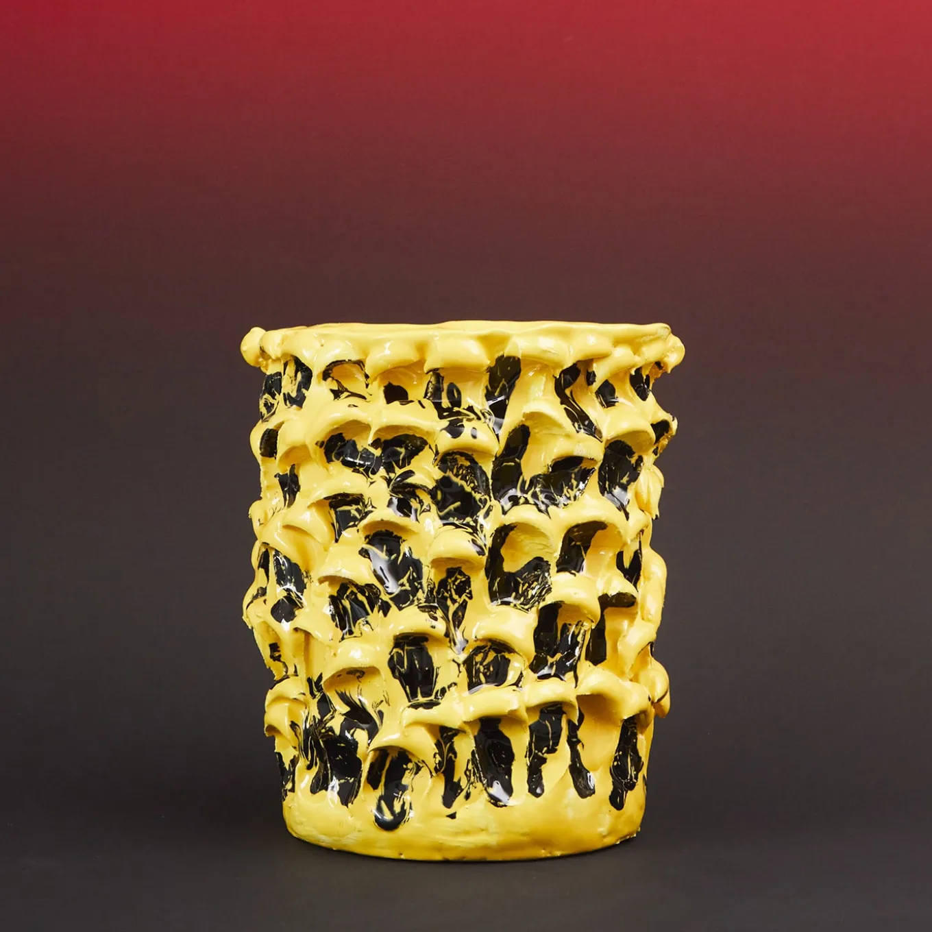 Onda Sunflower Yellow and Shiny Black Vase