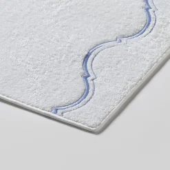 Oriente White Bath Mat