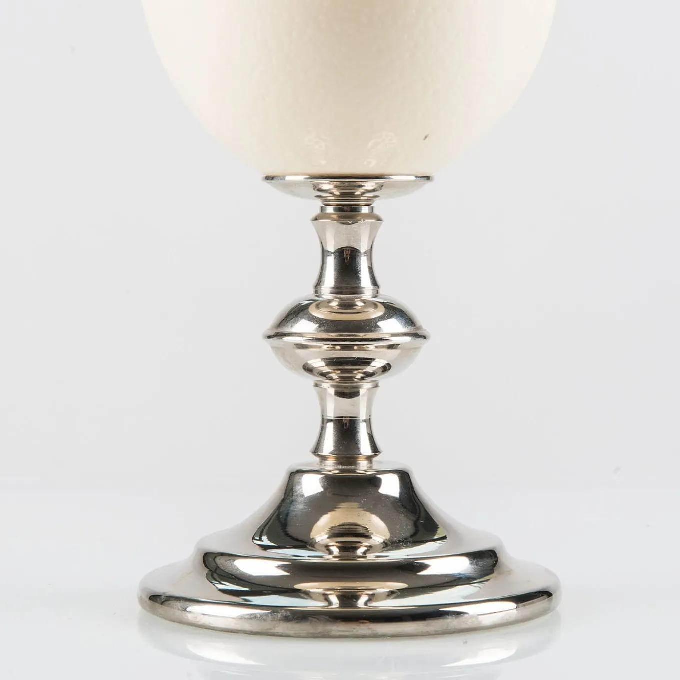 Ostrich Egg Check Decorative Sculpture #2