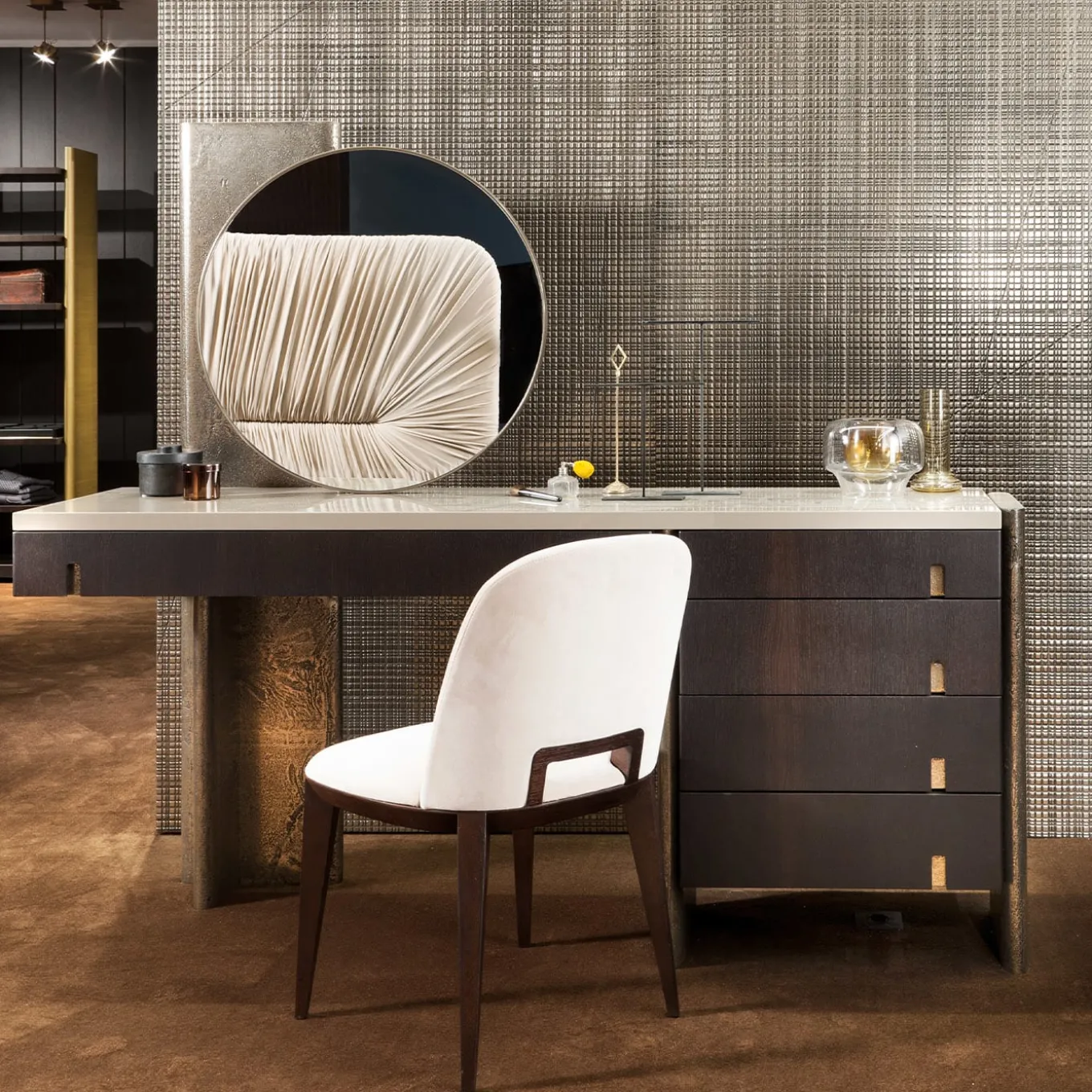 Outfit Vanity Console